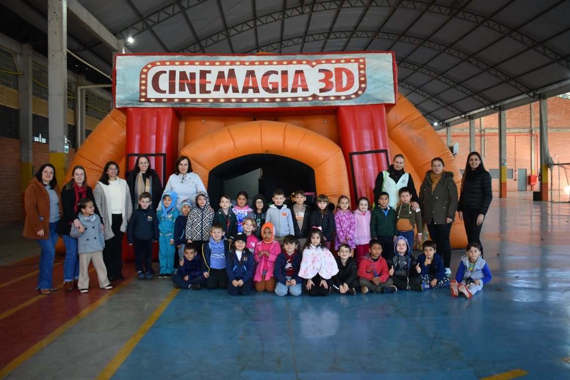 Secretaria de Agricultura e Meio Ambiente leva conscientização ambiental a estudantes por meio de cinema 